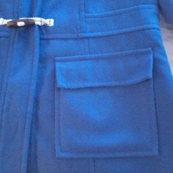 Coat~ - Picture 3 of 4